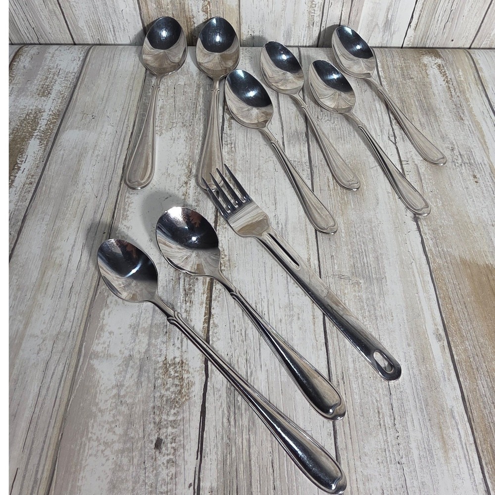 Wallace 18/8 Stainless Steel Soup Spoons Set of 8 Plus One Serving and Fork - Picture 7 of 11